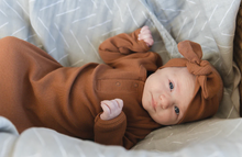 MEBIE BABY - Rust Organic Cotton Ribbed Knot Gown