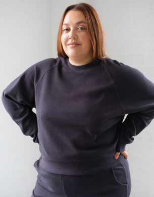 BRUNETTE THE LABEL - Waffle Raglan Top | Navy