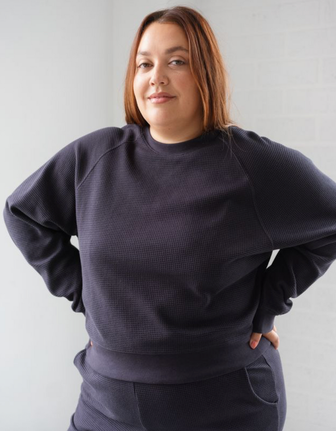 BRUNETTE THE LABEL - Waffle Raglan Top | Navy