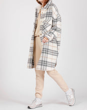 BRUNETTE THE LABEL - Plaid Shirt Jacket | Long Grey & Cream